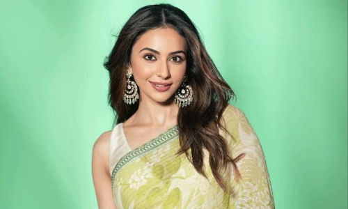 అతిలోక సుంద‌రిలా న‌టించ‌డం అసాద్యం!