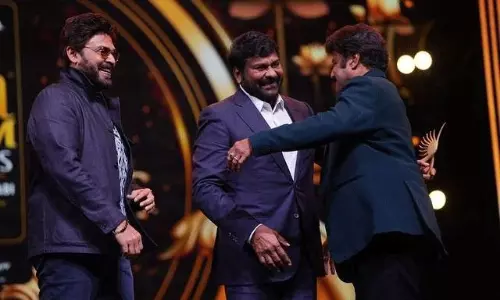 చిరు vs బాలయ్య vs వెంకీ.. బిగ్‌ ఫైట్‌