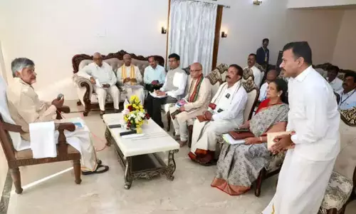 టీటీడీ అధికారులతో చంద్రబాబు కీలక సమీక్ష... ఏమన్నారంటే!