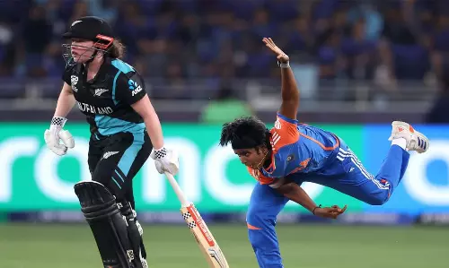 టి20 మహిళ వరల్డ్ కప్ లో అంపైరింగ్ రగడ.. భారత్ ఓటమి?