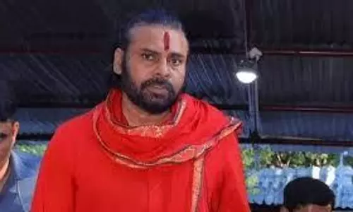 స‌మ‌ర్థ‌న‌లు త‌ప్ప‌.. ప‌వ‌న్‌కు మ‌రో మార్గం లేదు.. !