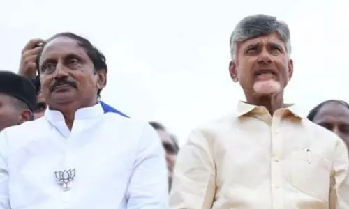 చంద్రబాబు కిరణ్ కుమార్ రెడ్డి... ఇద్దరూ కలిశారు కాంగ్రెస్ లోకి జంప్ నా ?