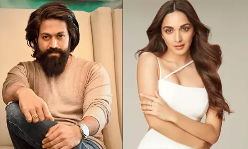 కియారా తో య‌శ్  రొమాన్స్  పోటీ ప‌డాల్సిందే!