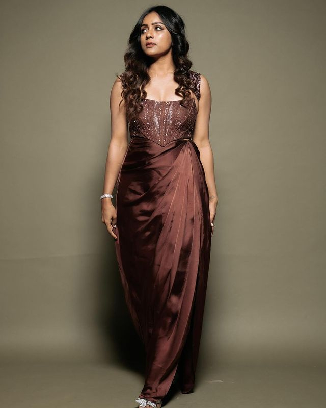 Vithika Sheru Shines in This Beautiful Dress Vithika Sheru Shines in This Beautiful Dress