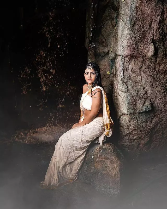 Ananya Nagalla looks adorable in festival attire Ananya Nagalla looks adorable in festival attire