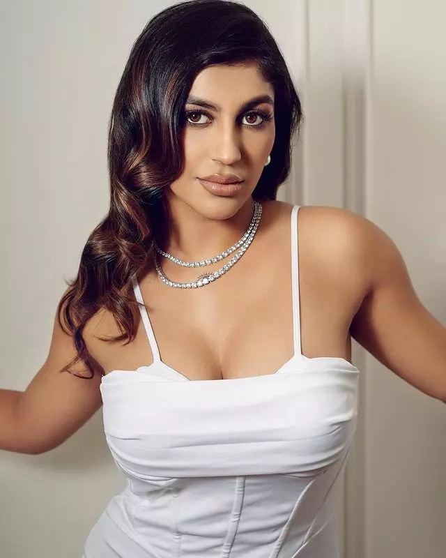 Yashika Aannand�s Elegant Dress Will Leave You in Awe