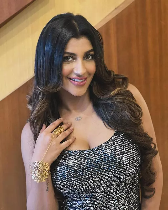 Yashika Aannand�s Elegant Dress Will Leave You in Awe