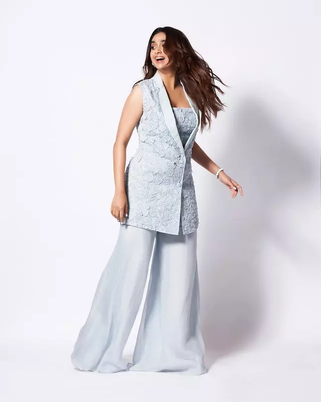 Keerthy Sureshs Looks Beautiful in THIS Saree