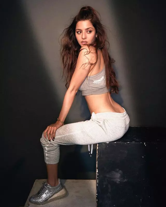 Vedhikas Show-Stopping Red Look