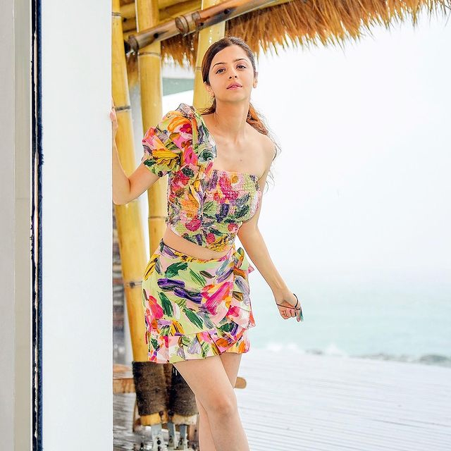 Vedhikas Show-Stopping Red Look