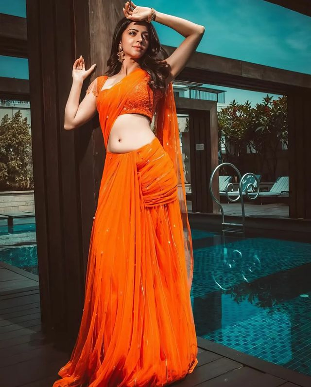 Vedhikas Show-Stopping Red Look