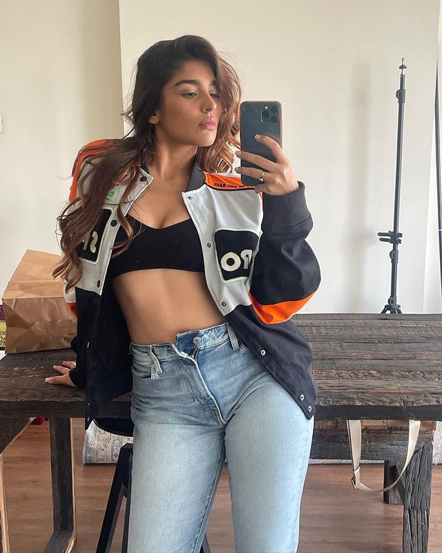 Yukti Thareja Cute Stills That are Unmissable