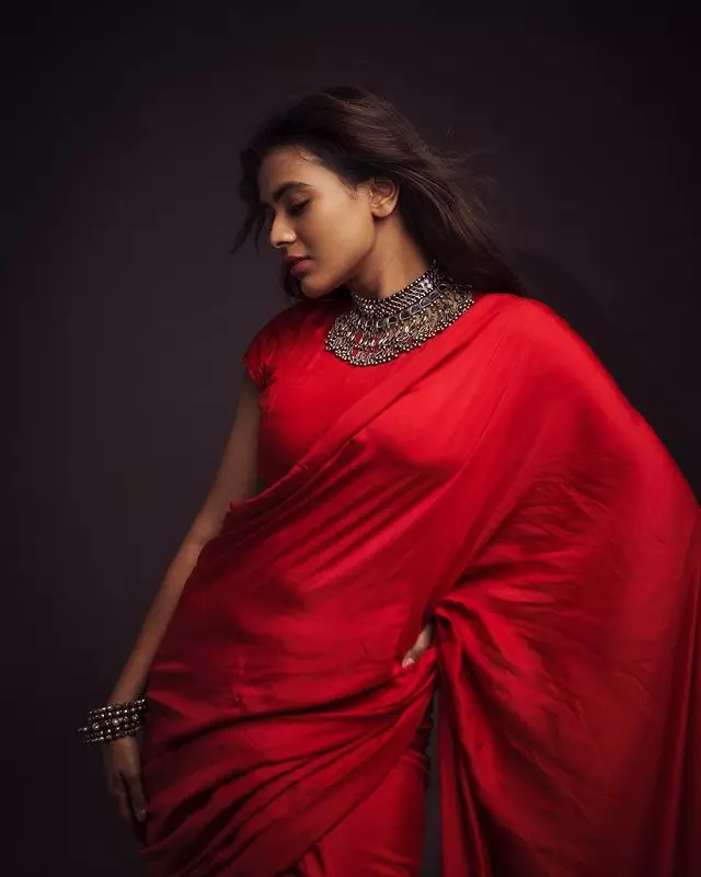 Hebah Patels Chic Fashion Choices