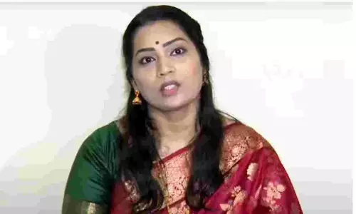 పవన్  పై డి. మాధురి తీవ్ర వ్యాఖ్యలు... అటు ట్రోల్స్ - ఇటు ఫ్యాన్స్!