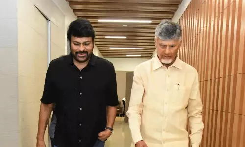 చంద్రబాబు ఇంటికి మెగాస్టార్...విషయం అదే !