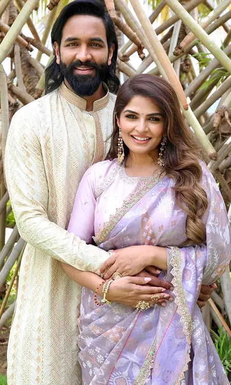 Manchu Vishnus Family Steals the Show in Dussehra Celebration