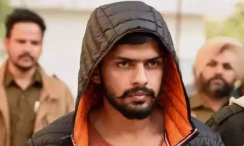 సంచలనం... లారెన్స్  బిష్ణోయ్  టాప్  హిట్  లిస్ట్  లో ఐదు పేర్లు!