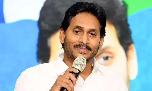 ఆ పని చేయలేనన్న జగన్...ట్రోలింగే ట్రోలింగ్ !