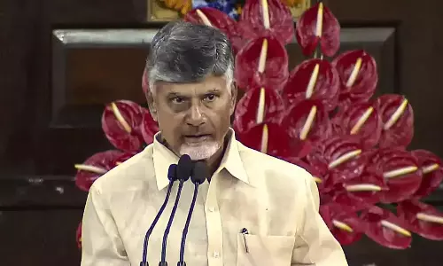 చంద్ర‌బాబూ దొర‌కునా ఇటువంటి సేవ‌.. !