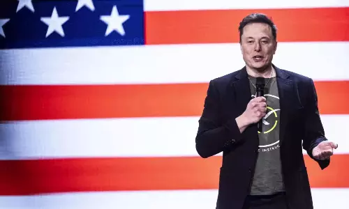 ట్రంప్  కోసం లాటరీ తీస్తున్న మస్క్... రోజుకు రూ.8.4 కోట్లు!