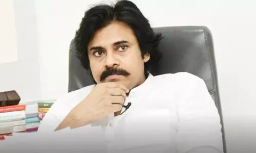 పవన్  కు కోర్టు సమన్లు... వ్యక్తిగతంగా హాజరు కావాలని ఆదేశాలు!