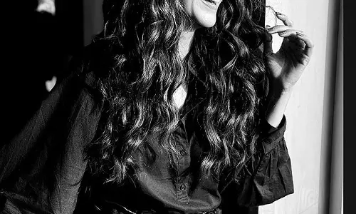 Mrunal Thakurs Bad Morning Exposed: You Wont Believe It!