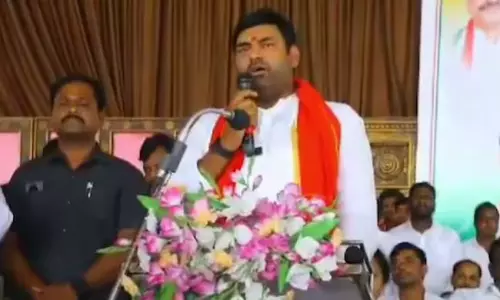 బాబుపై రంకెలేసిన కాంగ్రెస్ ఎమ్మెల్యే మ‌రో ర‌చ్చ చేశారుగా