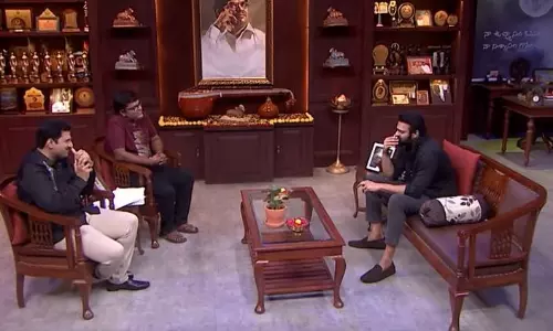 ప్రభాస్ మదిలో సిరివెన్నెల జ్ఞాపకాలు..! ప్రభాస్ మదిలో సిరివెన్నెల జ్ఞాపకాలు..!