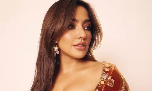 చిరుత బ్యూటీ స్ట‌న్నింగ్ దీవాళి లుక్ చూసారా?