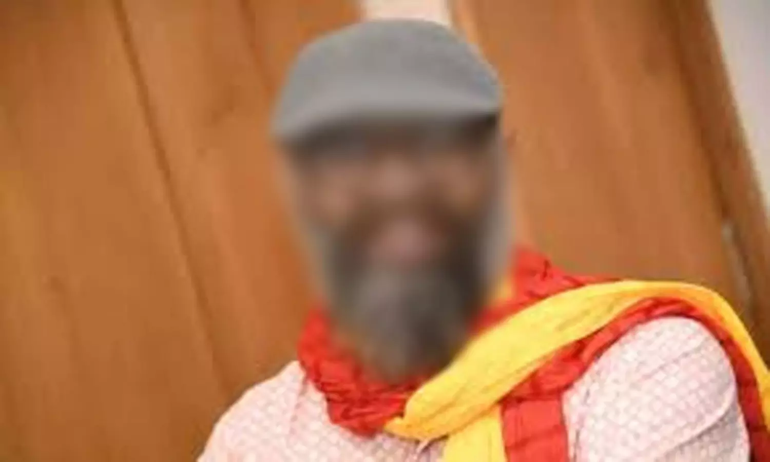 ద‌ర్శ‌కుడి ఆత్మ‌హ‌త్య‌.. మొబైల్‌లో ర‌హ‌స్యం?