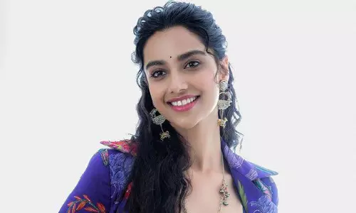 పిక్‌ టాక్‌ : లక్కీ మీనాక్షి భలే క్యూట్‌