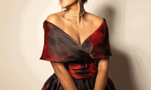 Mrunal Thakurs Adorable Throwback Snaps