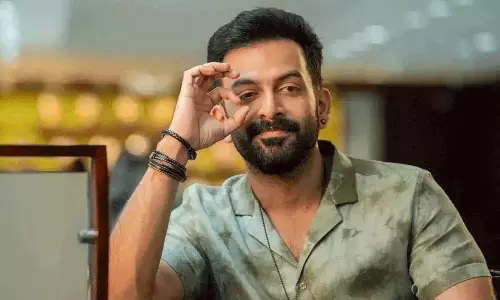 బాలీవుడ్‌ స్టార్‌ ప్లేస్‌లో సలార్‌ స్టార్‌..!