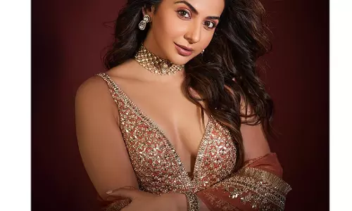Rakul Preet Singh Shines in Cultural Glamour