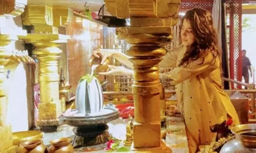 జాన్వీ కపూర్‌ హైదరాబాద్‌లోని మధురానగర్‌ హనుమాన్‌ ఆలయంలో ప్రత్యేక పూజ కారణం ఏంటో?