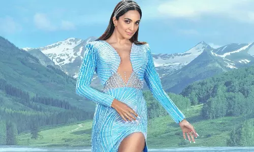 గేమ్ ఛేంజర్ బ్యూటీ గ్లామర్ బ్లాస్ట్