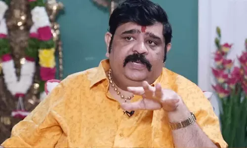 వేణుస్వామికి మహిళా కమిషన్ దెబ్బ.. మరోసారి నోటీసులు