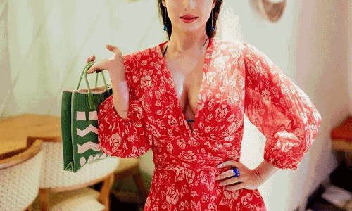 Bengali Star Monami Turns Heads in Style!