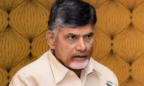 హైకోర్టు ఆగ్ర‌హిస్తోంది.. చంద్ర‌బాబుకు ఇబ్బందే..!
