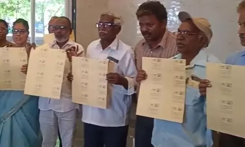 మోడీజీ ప్లీజ్ అంటూ .. పదిలక్షల పోస్టు కార్డులతో !