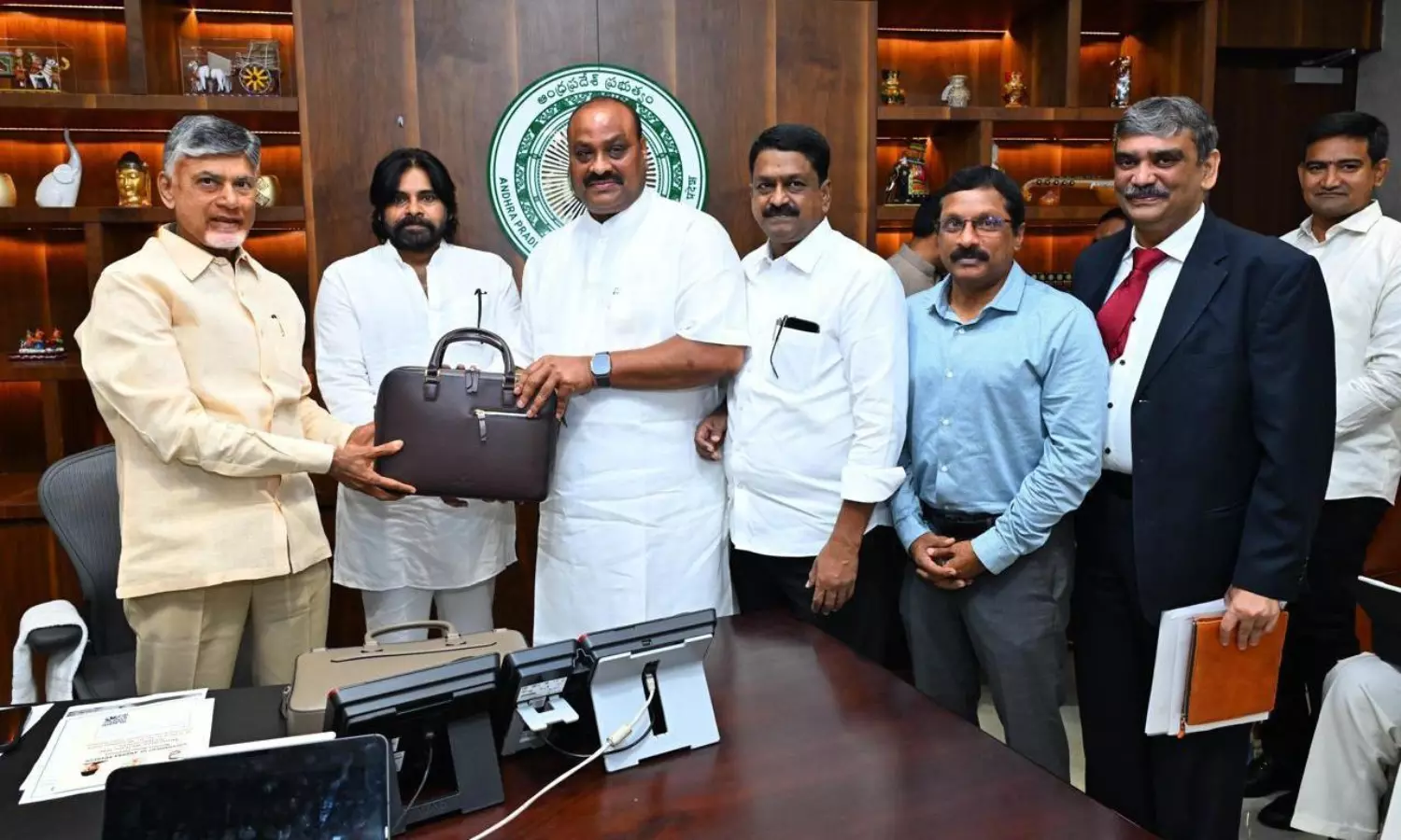 రైతులకు గుడ్  న్యూస్... ఏపీ వ్యవసాయ బడ్జెట్  లో కీలక కేటాయింపులు!