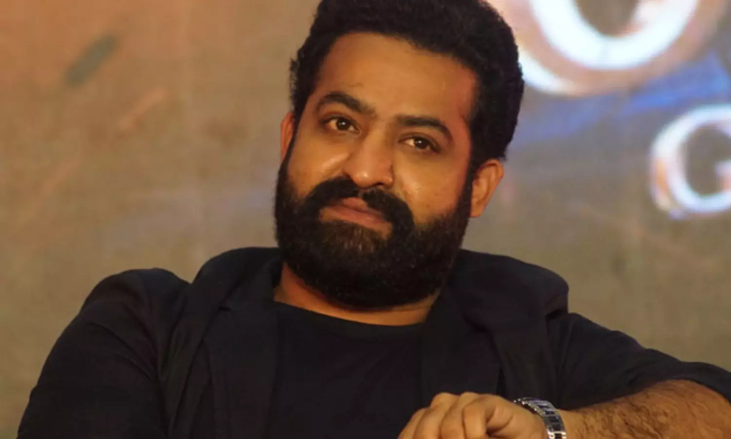 మ్యాన్ ఆప్ మాసెస్ గంద‌ర‌గోళానికి గురైన రోజుల‌వి!