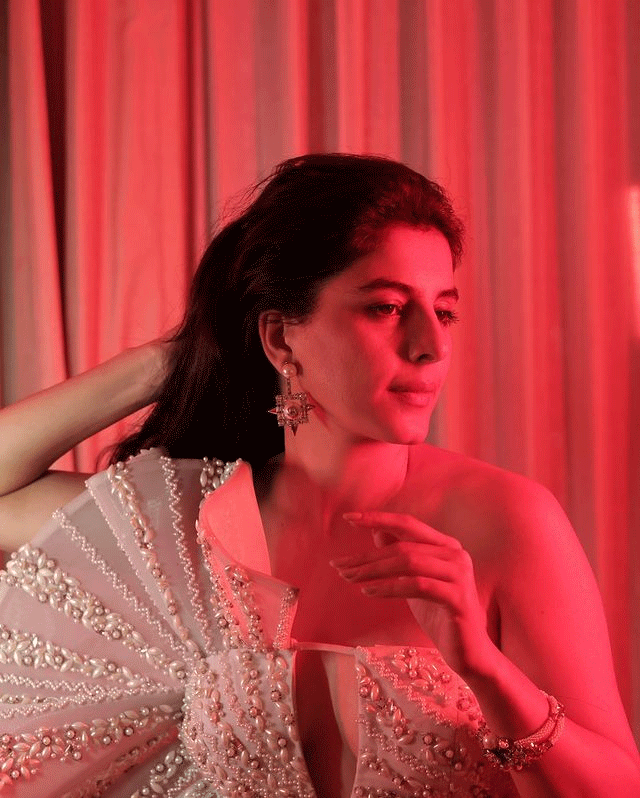 Isha Talwar Turns Heads with Low-neck Top Looks