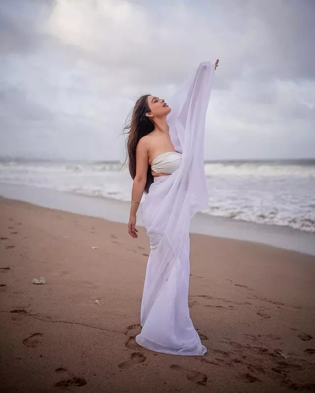 Neha Maliks Stunning Photos: A Must-See! Neha Maliks Stunning Photos: A Must-See!