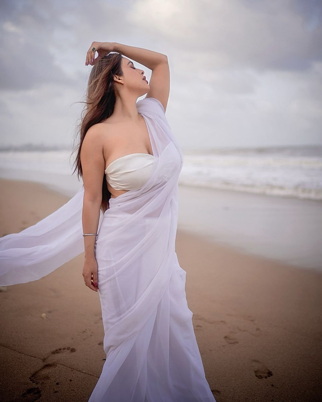 Neha Maliks Stunning Photos: A Must-See! Neha Maliks Stunning Photos: A Must-See!
