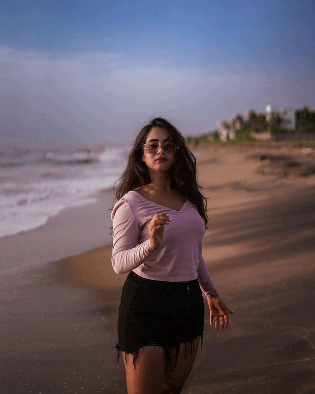 Deepthi stuns in the beach Deepthi stuns in the beach