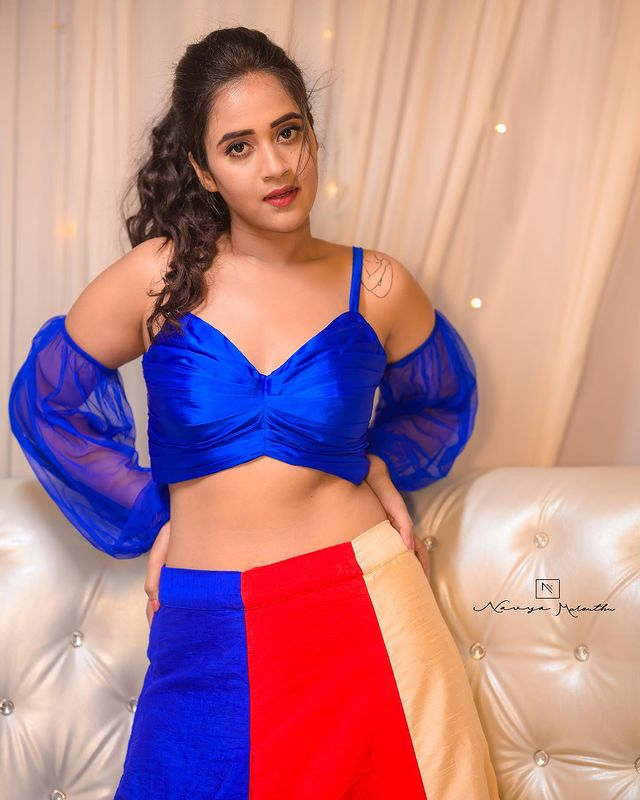 Deepthi stuns in the beach Deepthi stuns in the beach