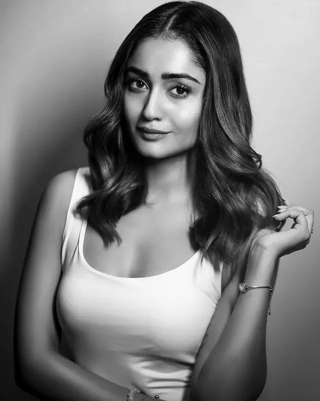 Striking Photos of Tridha Choudhury That Dazzle Striking Photos of Tridha Choudhury That Dazzle