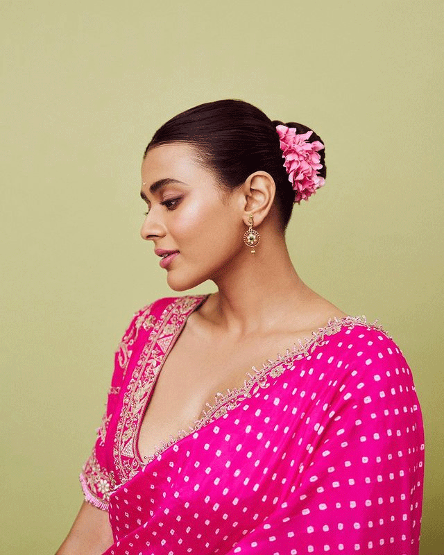 Gorgeous Hebah Patel Photos to Brighten Your Day Gorgeous Hebah Patel Photos to Brighten Your Day