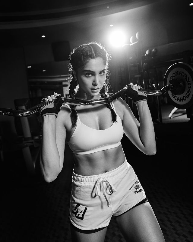 Sharvari wows you with her exceptional dress choices.